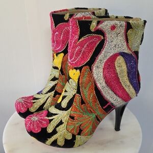 Rockwell Tharp Embroidered Floral And Bird Leather Ankle Boots Size 38
